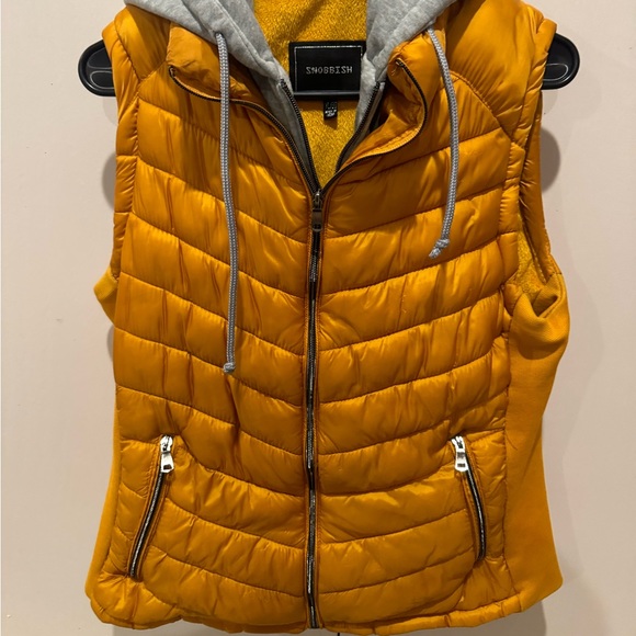 Snobbish brand vest - Picture 1 of 4